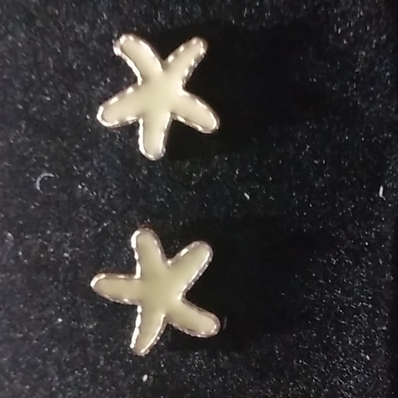 ENAMELED STARS🇪🇹"Buy 1 Get 1 Free"🇪🇹 Least expensive item is free.🇪 - Picture 2 of 4